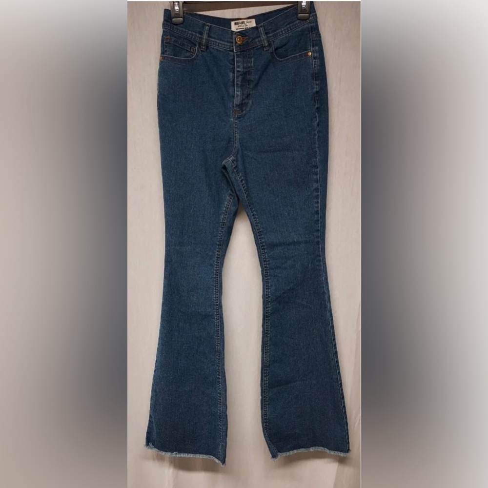 💕💕💕Jolie & Joy Jeans By FCT With Love Women's High Rise Flare Raw Hem Junio… - Picture 1 of 3